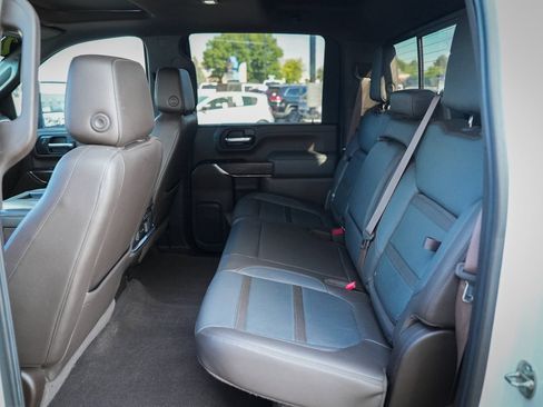 Used 2020 GMC Sierra 2500 Denali w/ Denali Ultimate Package image 32