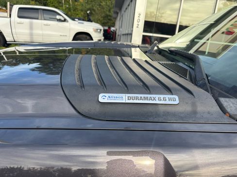 Used 2011 Chevrolet Silverado 2500 LT w/ Interior Plus Package image 13