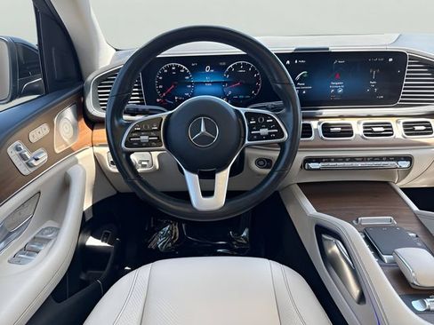 Used 2021 Mercedes-Benz GLS 450 4MATIC image 13