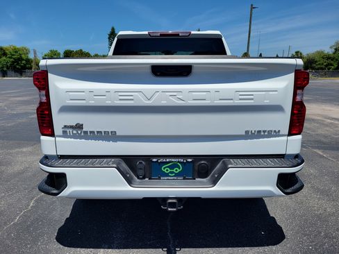 Used 2022 Chevrolet Silverado 1500 Custom image 6
