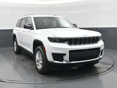 New 2026 Jeep Grand Cherokee L Laredo AWD/4WD image 10