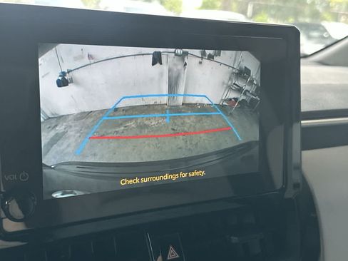 Used 2025 Toyota Corolla SE FWD image 19
