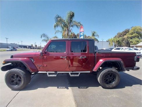 Used 2021 Jeep Gladiator Sport AWD/4WD image 9