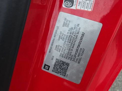 Used 2019 Chevrolet Camaro SS RWD image 37