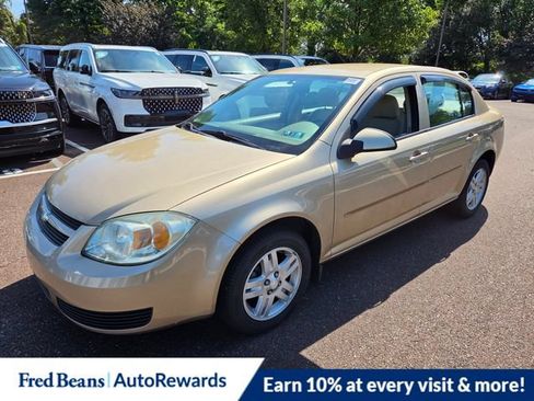 Used 2005 Chevrolet Cobalt LS FWD image 3
