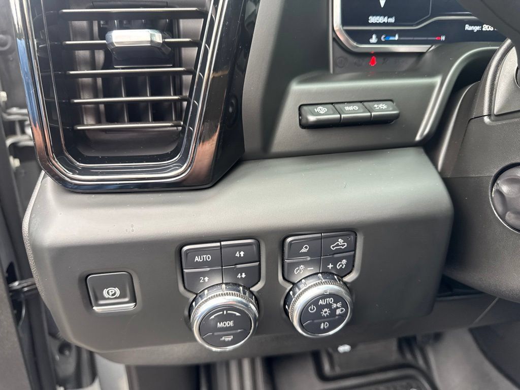 Certified 2024 GMC Sierra 1500 AT4 w/ Technology Package AWD/4WD image 24