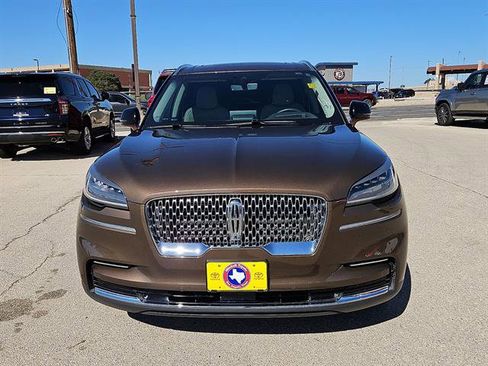 Used 2022 Lincoln Aviator Reserve w/ Equipment Group 201A image 8