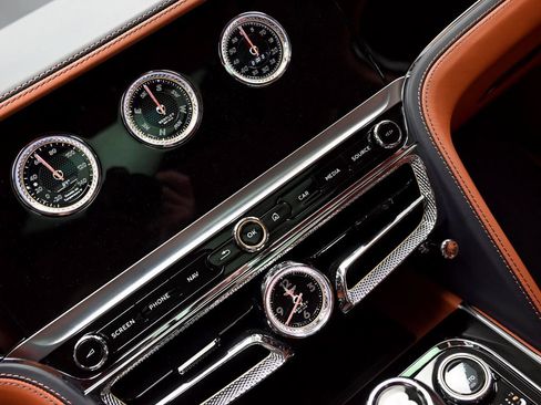 Certified 2022 Bentley Flying Spur V8 AWD/4WD image 21