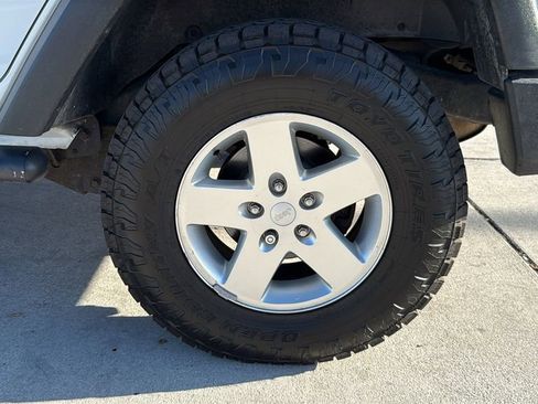 Used 2013 Jeep Wrangler Unlimited Sport image 18