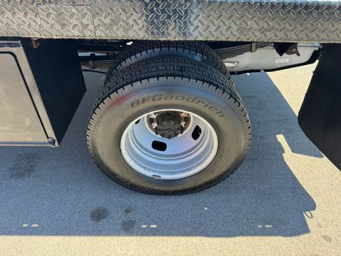 Used 2015 Ford F350 XL w/ Power Equipment Group AWD/4WD image 12