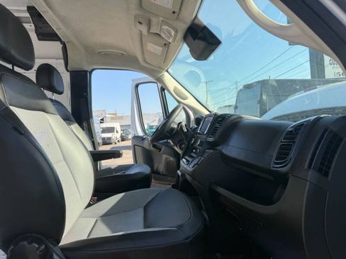 Used 2024 RAM ProMaster 2500 w/ Convenience Group FWD image 12