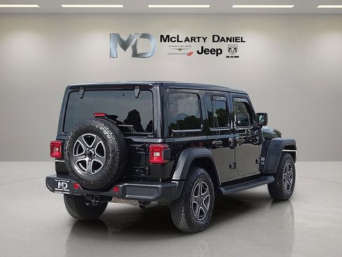 Used 2020 Jeep Wrangler Unlimited Sport S w/ Sun And Sound Package AWD/4WD image 5