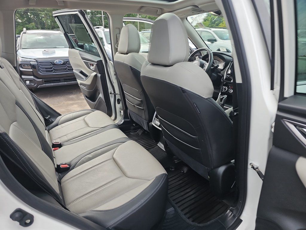 Used 2023 Subaru Forester Limited w/ Popular Package #2 AWD/4WD image 11
