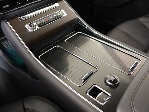 New 2026 Lincoln Aviator Reserve AWD/4WD image 8