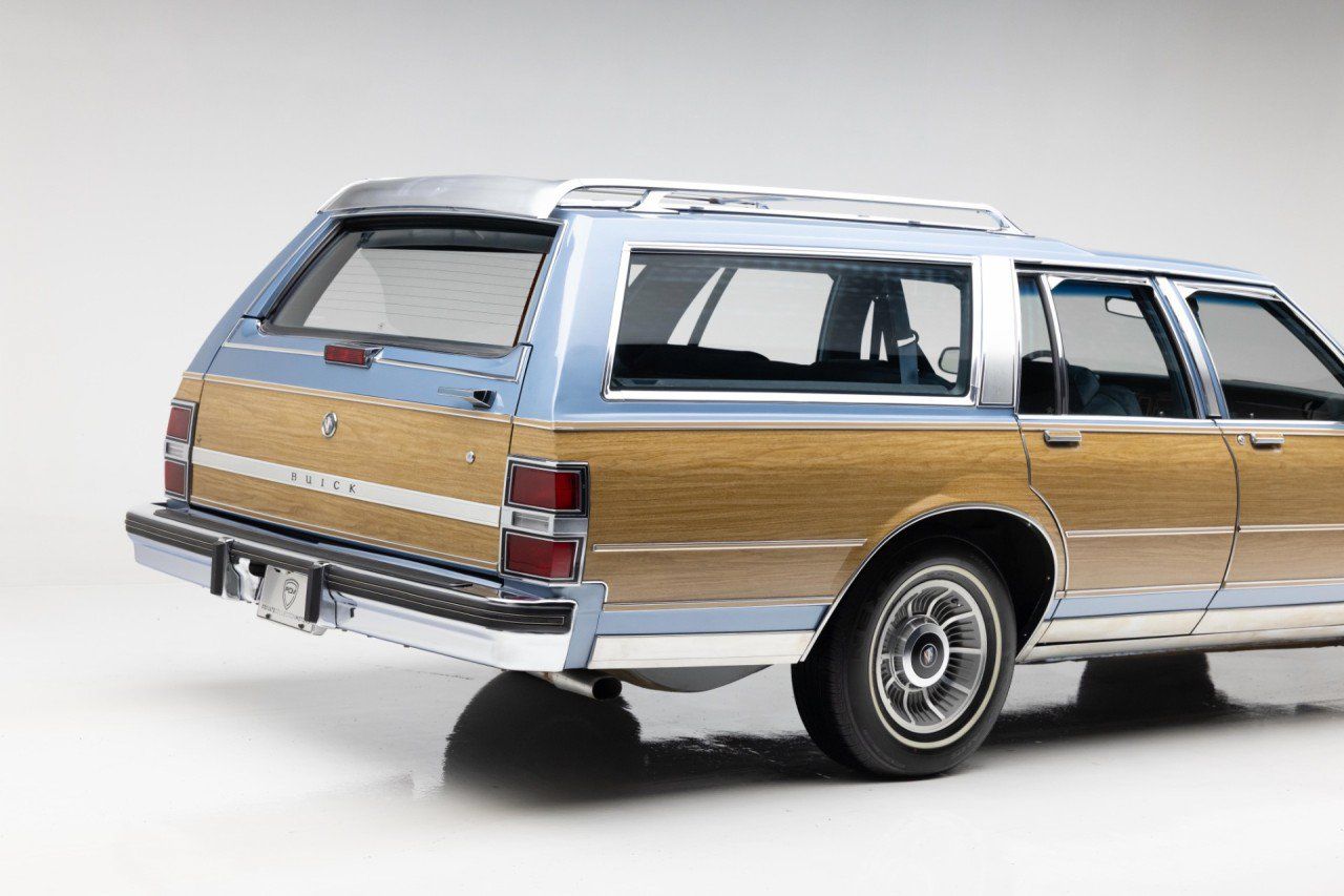 Used 1990 Buick Le Sabre Estate RWD image 39