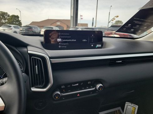 Used 2025 MAZDA CX-50 2.5 Hybrid w/ Weather Package image 17