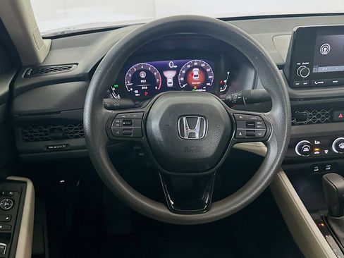 Used 2025 Honda Accord LX image 17