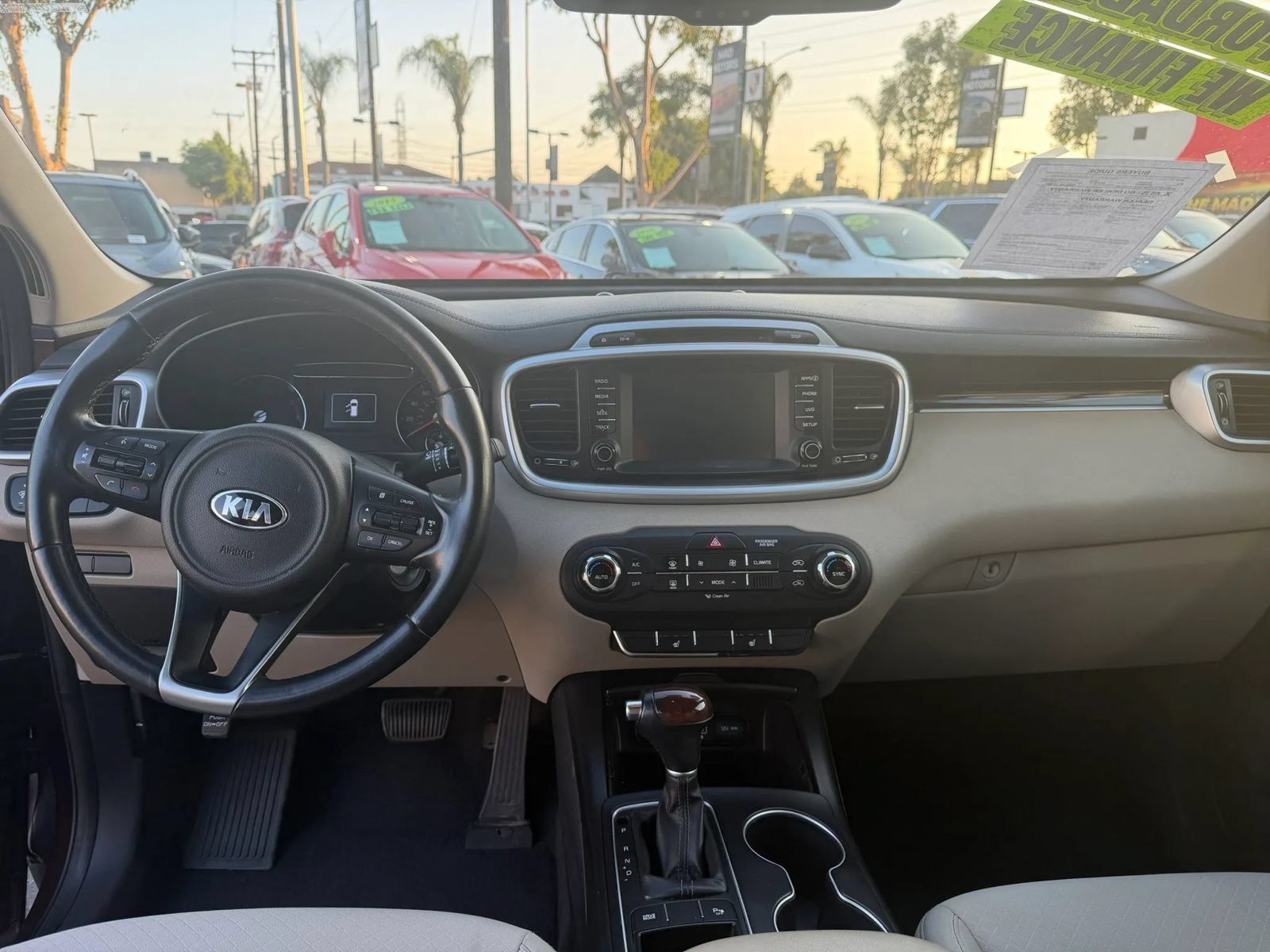 Used 2018 Kia Sorento FWD image 10