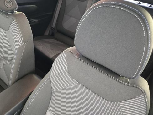 New 2027 Chevrolet Bolt LT w/ Comfort Package FWD image 26