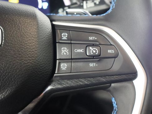 Used 2023 Jeep Grand Cherokee Trailhawk w/ Advanced Protech Group II AWD/4WD image 40
