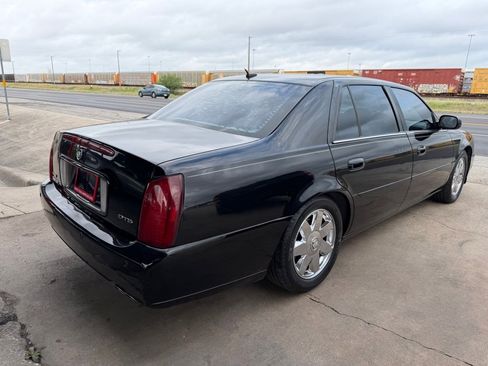 Used 2005 Cadillac De Ville DTS w/ Equipment Group image 31