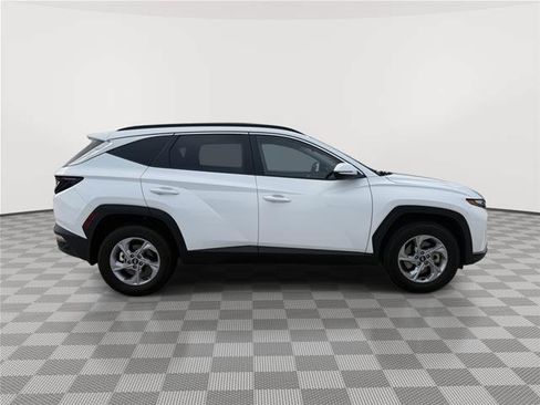 Used 2023 Hyundai Tucson SEL AWD/4WD image 3