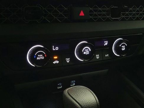 Certified 2025 Honda Accord LX image 28