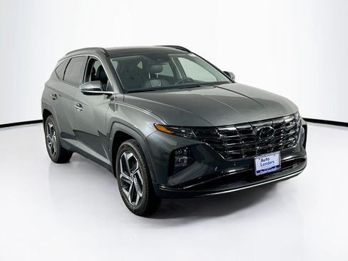 Used 2023 Hyundai Tucson Limited w/ Winter Package AWD/4WD image 3