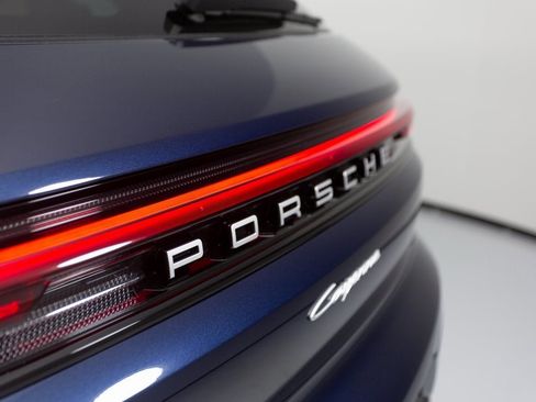 New 2026 Porsche Cayenne image 37