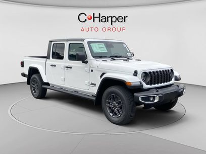 New 2026 Jeep Gladiator Sport