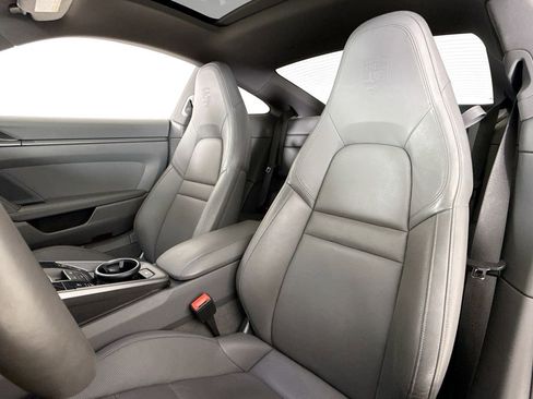Used 2022 Porsche 911 Carrera image 14