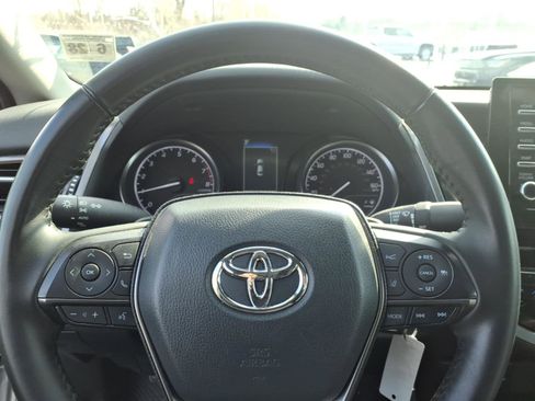 Certified 2023 Toyota Camry SE image 11