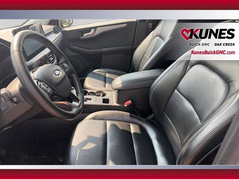 Used 2025 Ford Escape Platinum AWD/4WD image 22