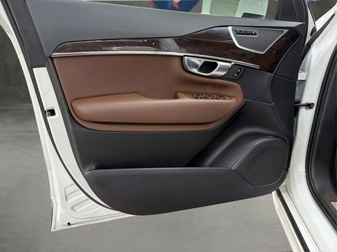 Used 2019 Volvo XC90 T6 Momentum w/ Protection Package Premier AWD/4WD image 36