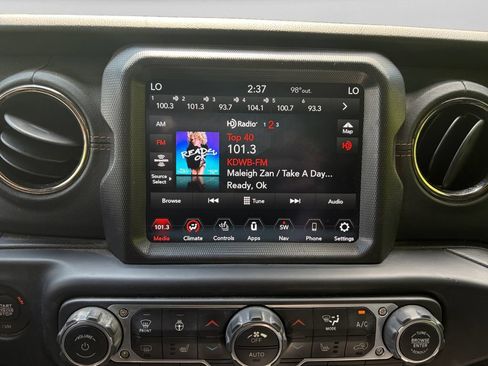 Used 2021 Jeep Gladiator Overland AWD/4WD image 22