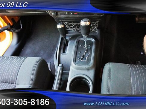 Used 2012 Jeep Wrangler Unlimited Sport AWD/4WD image 98