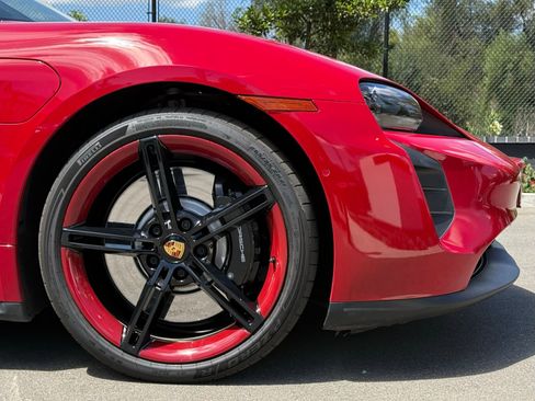 Certified 2024 Porsche Taycan GTS image 13