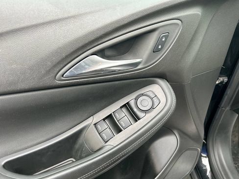 Used 2022 Buick Encore GX Preferred AWD/4WD image 25