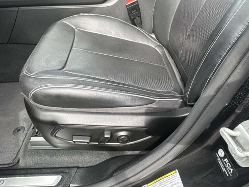 Used 2023 Jeep Grand Cherokee L Overland AWD/4WD image 20