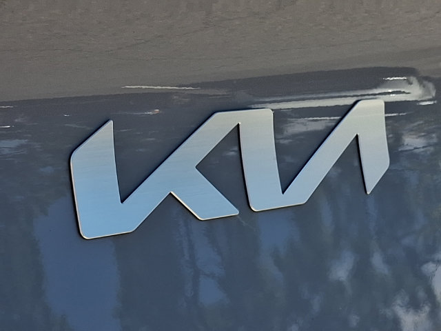 Certified 2026 Kia Sportage EX w/ EX Panorama Roof Package FWD image 32