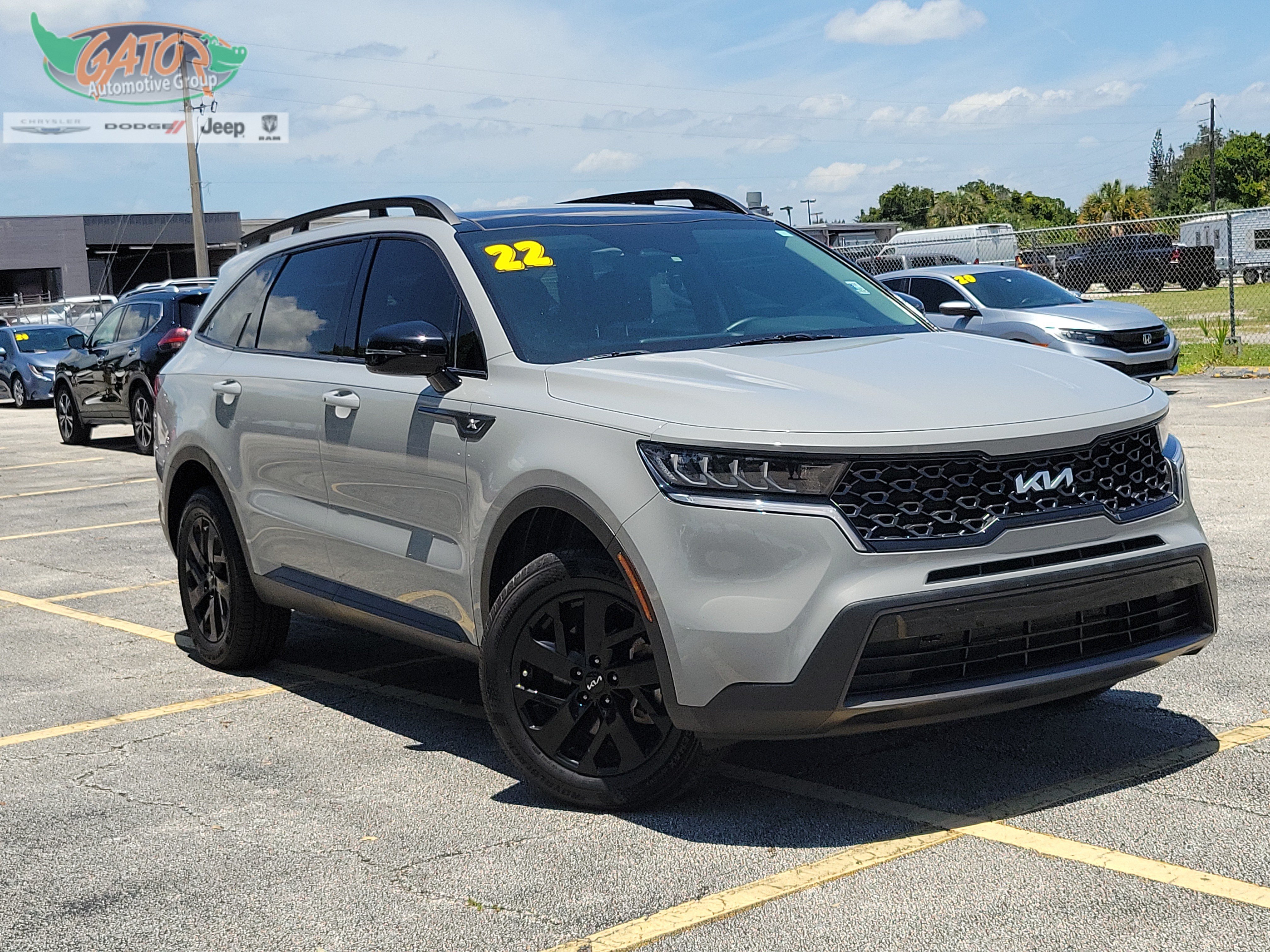 Used 2022 Kia Sorento S w/ Panoramic Sunroof Package AWD/4WD image 1