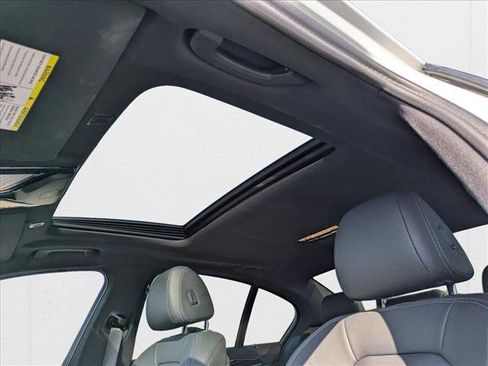 Certified 2023 BMW 530e w/ Convenience Package image 16