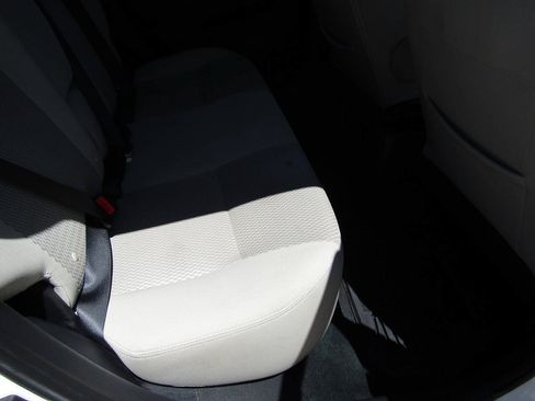 Used 2014 Nissan Versa Note SV w/ SL Package FWD image 17