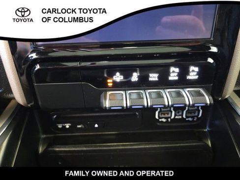 Used 2019 RAM 1500 Laramie AWD/4WD image 25