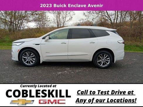 Used 2023 Buick Enclave Avenir w/ Avenir Technology Package image 9