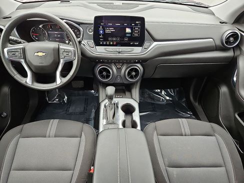 Certified 2023 Chevrolet Blazer LT w/ Convenience Package FWD image 11