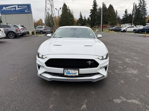 Used 2019 Ford Mustang GT Premium w/ Equipment Group 401A image 8
