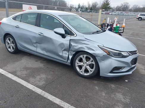 Used 2017 Chevrolet Cruze Premier image 32