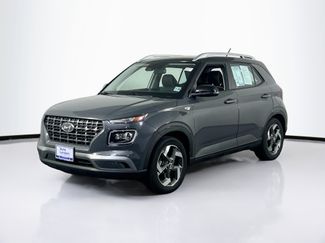 Used 2023 Hyundai Venue Limited FWD video 1