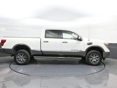 Used 2018 Nissan Titan Platinum Reserve w/ Platinum Utility Package AWD/4WD image 24